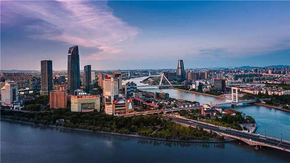 浙江小城，温馨日常画卷